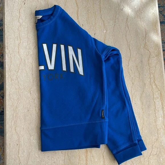 Like new Calvin Klein Jeans Sweatshirt. - Picture 3 of 6